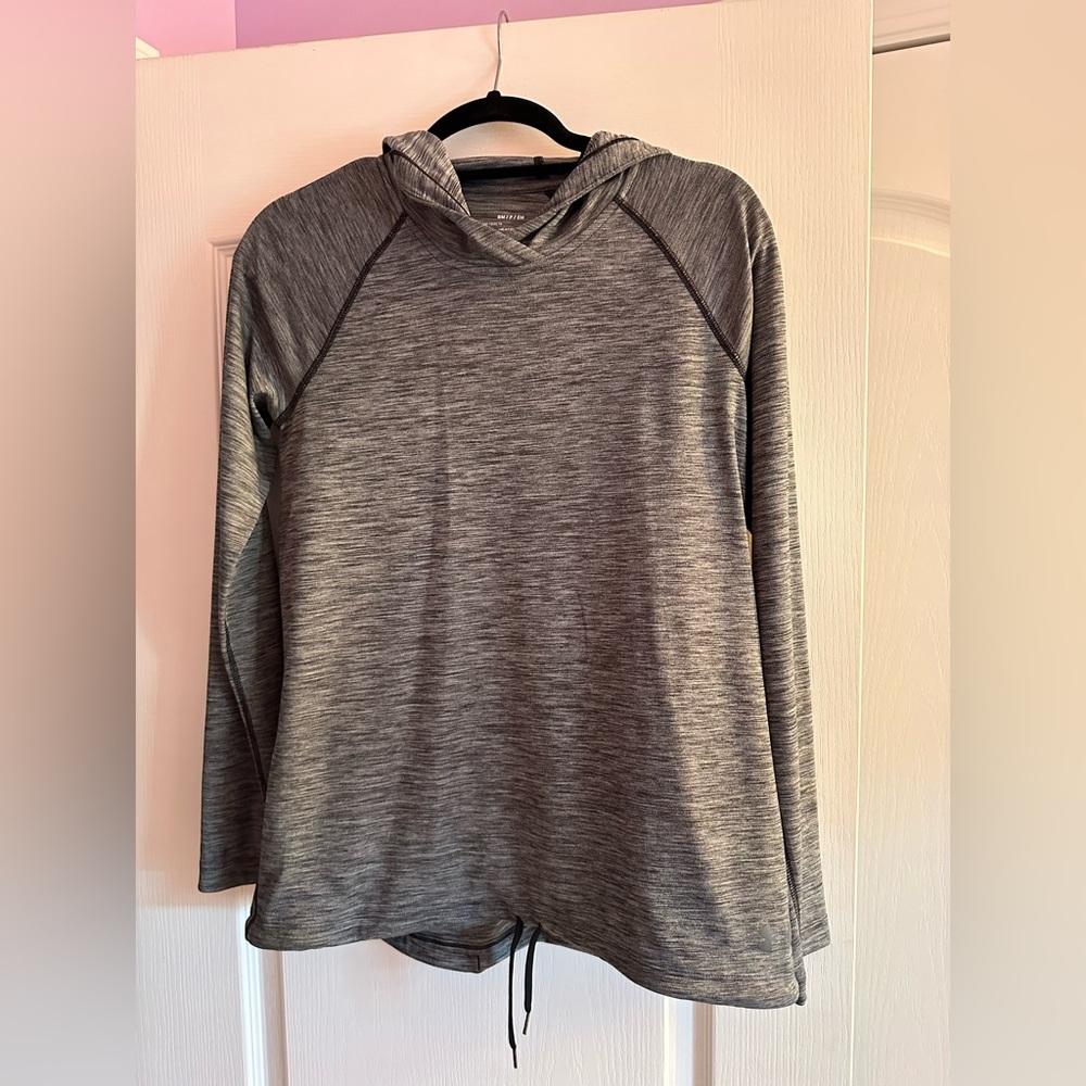 Heather grey Under Armour pullover
